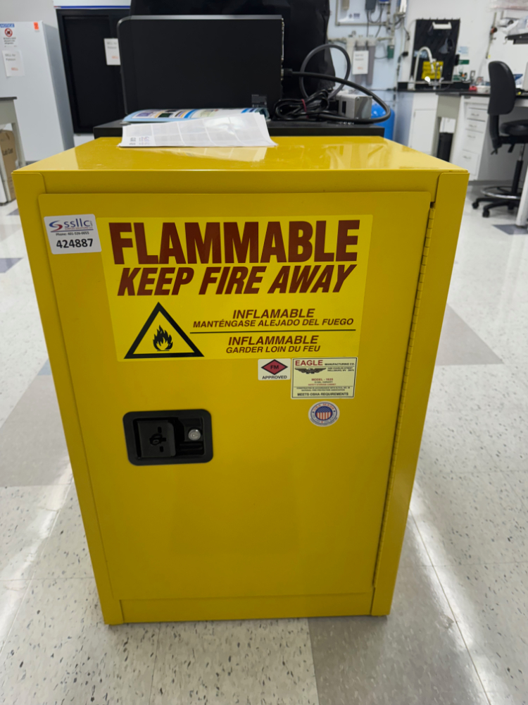 Image of Eagle Model 1925 12 Gallon Flammable Liquid Storage Cabinet